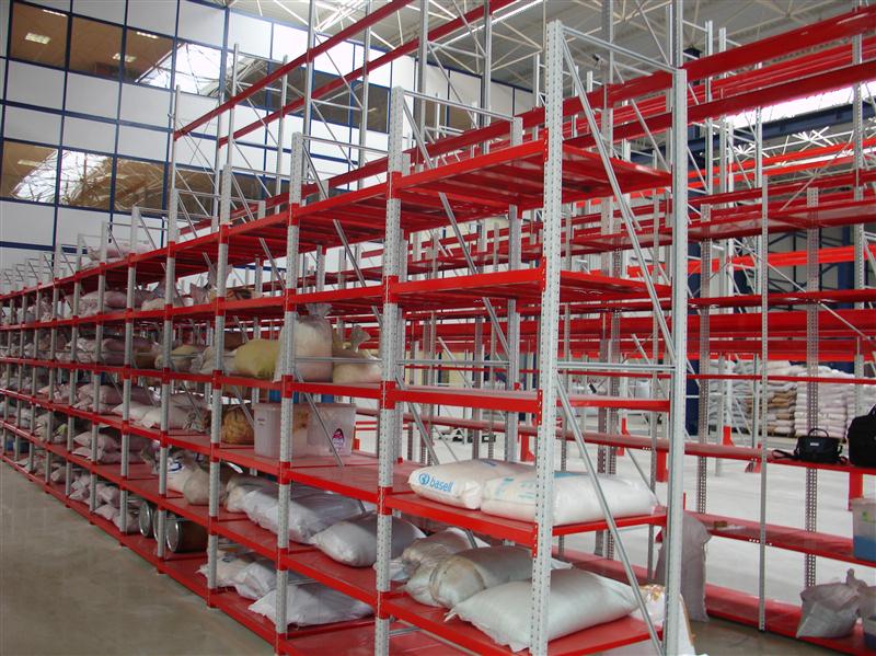 Rayonnage A Tablettes 002