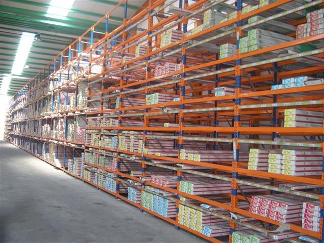 Rayonnage A Tablettes 009