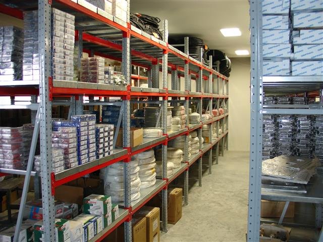 Rayonnage A Tablettes 018